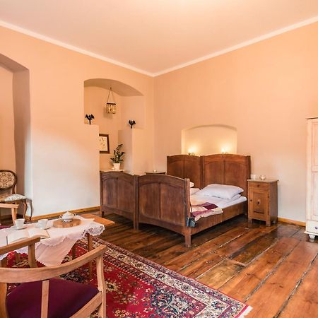 Zamek Dobroszyce Aparthotel Bagian luar foto