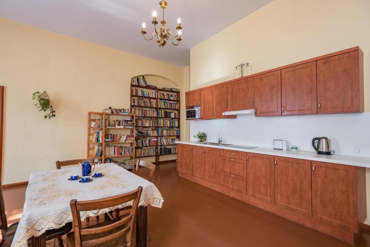 Zamek Dobroszyce Aparthotel Bagian luar foto