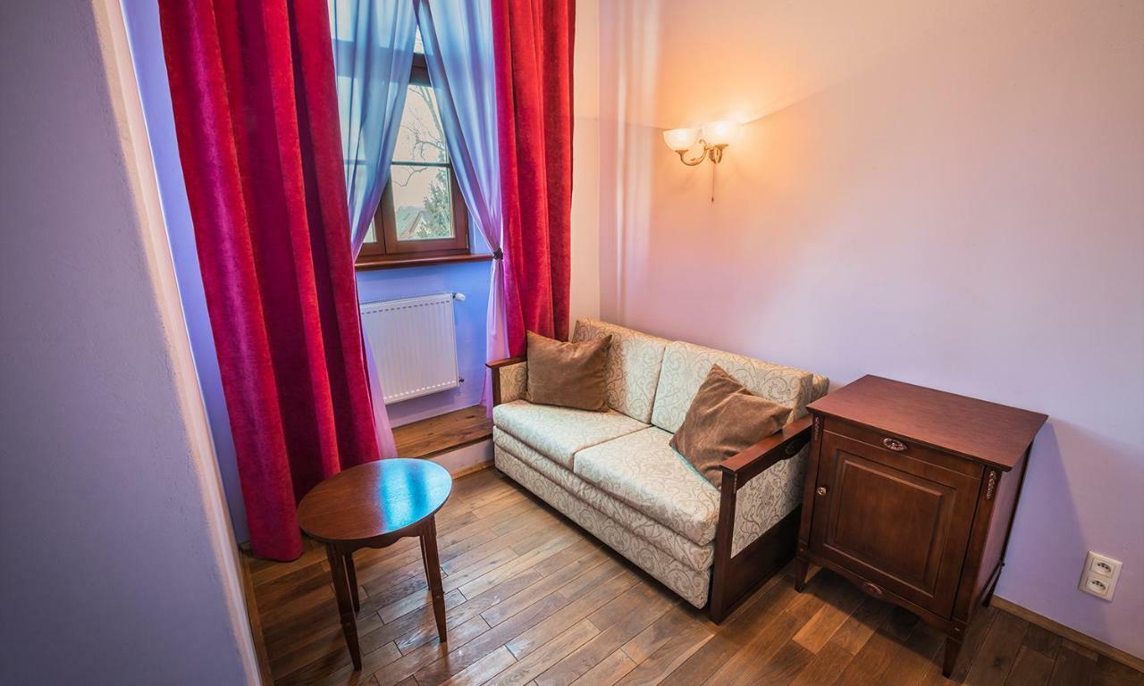 Zamek Dobroszyce Aparthotel Bagian luar foto