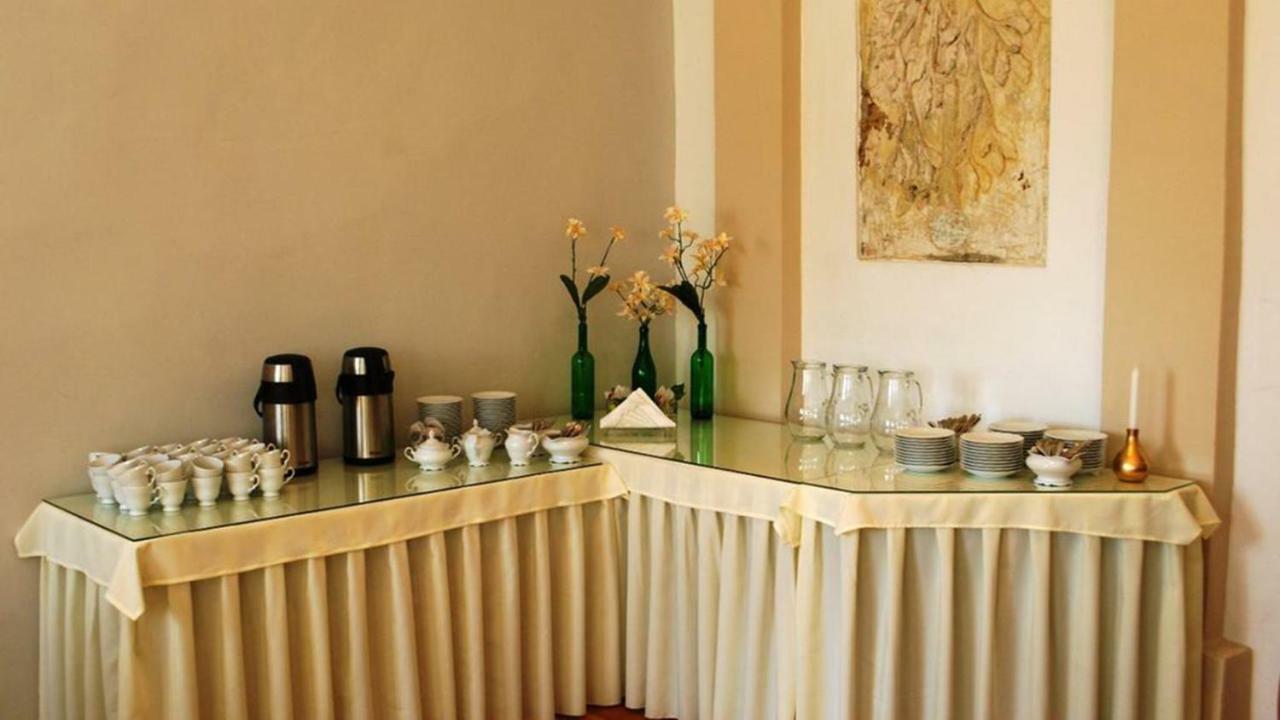 Zamek Dobroszyce Aparthotel Bagian luar foto