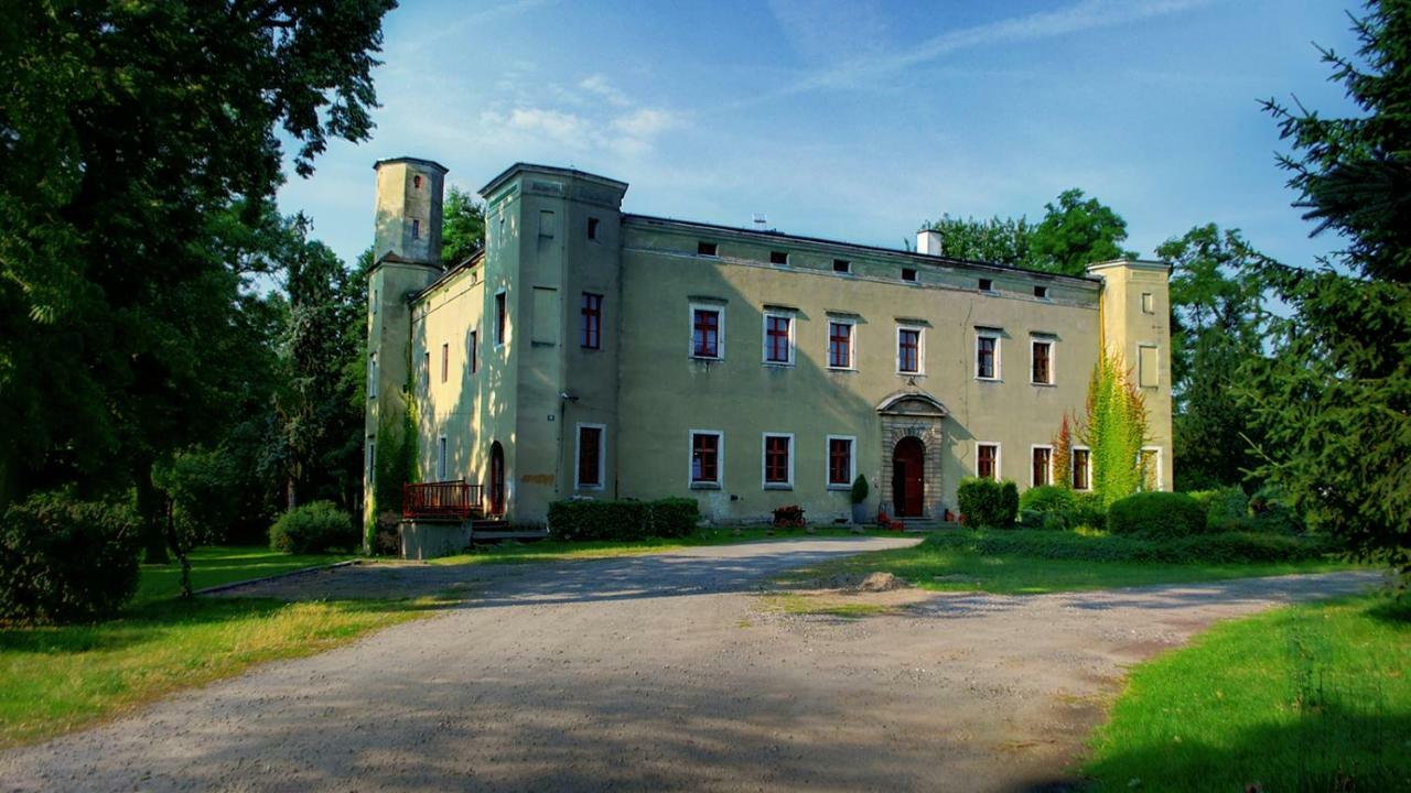 Zamek Dobroszyce Aparthotel Bagian luar foto
