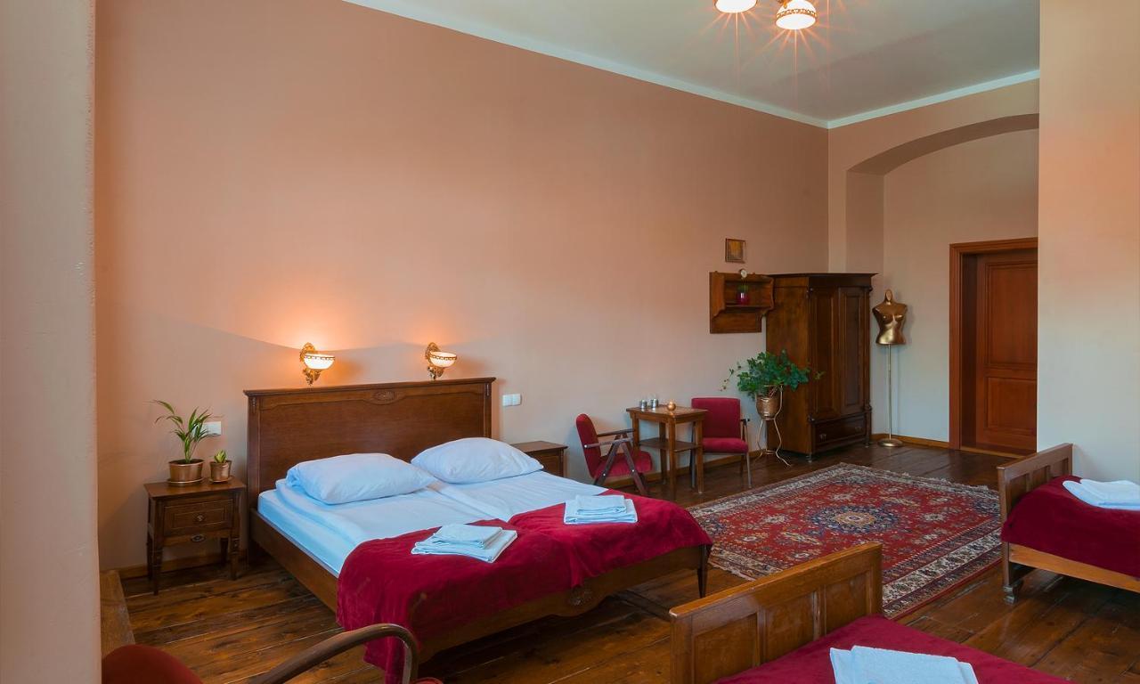 Zamek Dobroszyce Aparthotel Bagian luar foto
